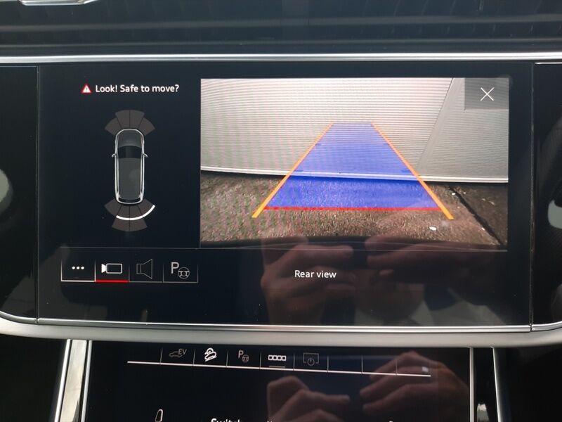 More views of Audi Q7