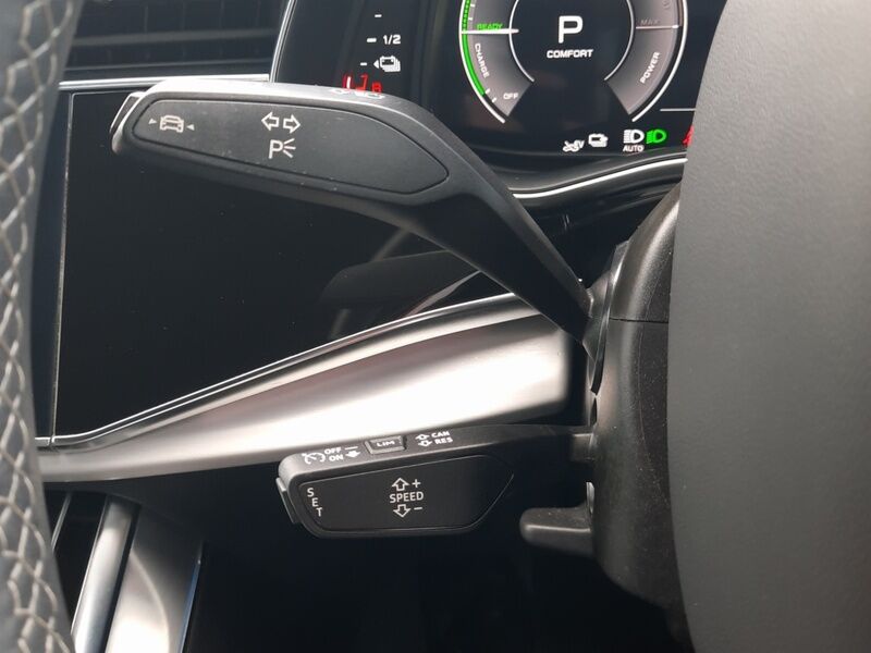 More views of Audi Q7