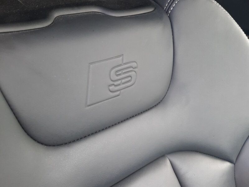 More views of Audi Q7