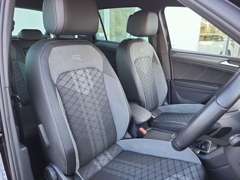 More views of Volkswagen Tiguan