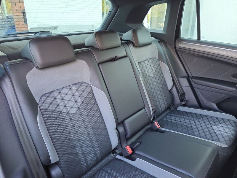 More views of Volkswagen Tiguan