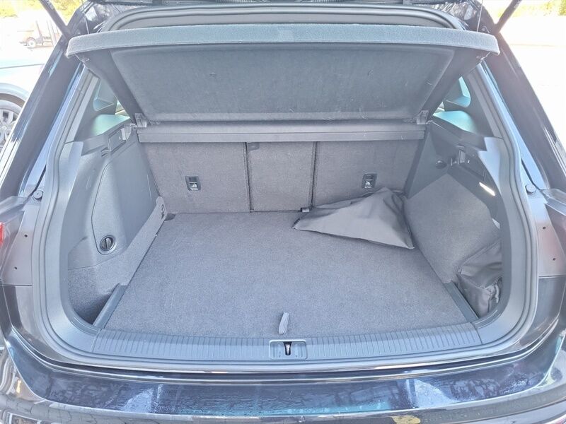 More views of Volkswagen Tiguan