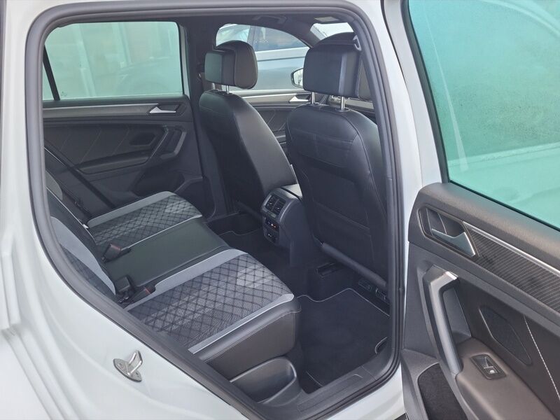 More views of Volkswagen Tiguan