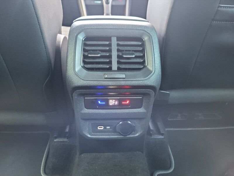 More views of Volkswagen Tiguan