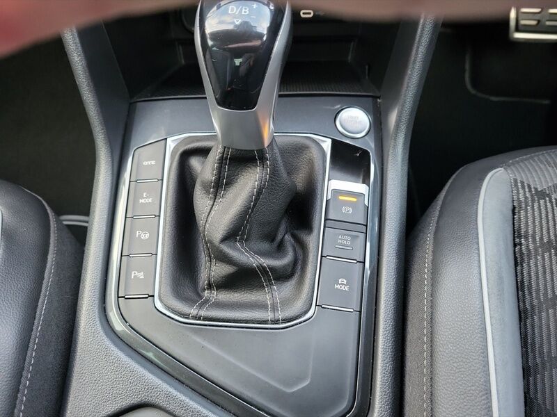 More views of Volkswagen Tiguan