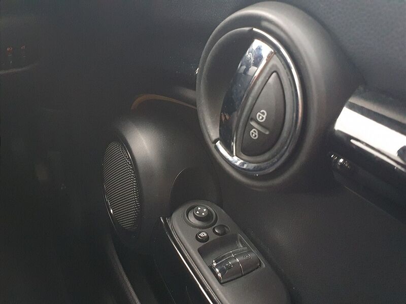 More views of Mini Cooper