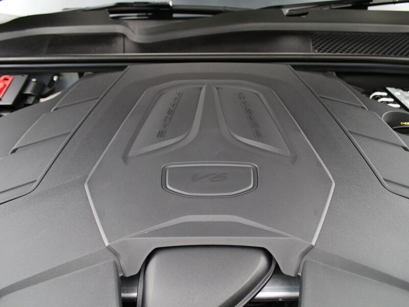 More views of Porsche Cayenne