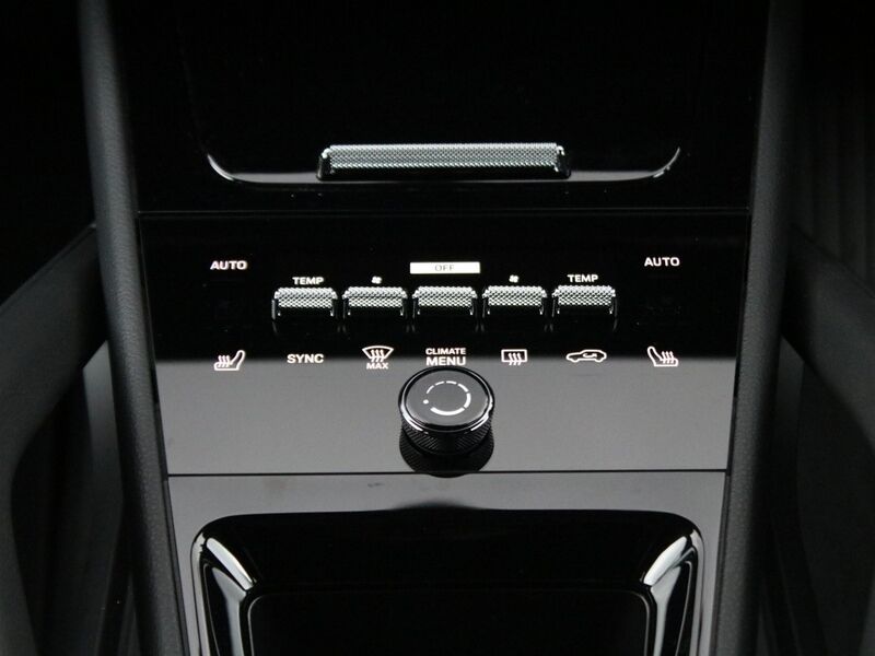 More views of Porsche Cayenne