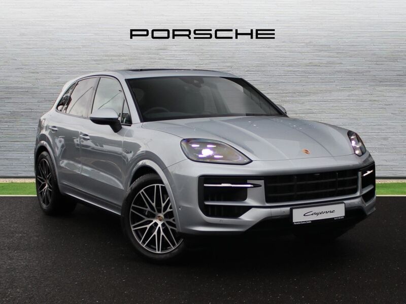 More views of Porsche Cayenne