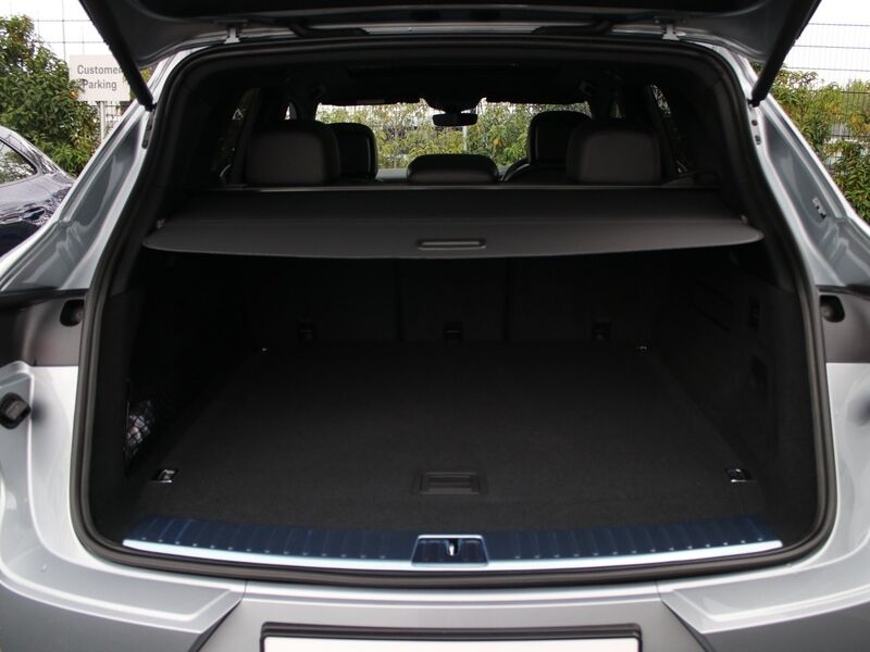 More views of Porsche Cayenne