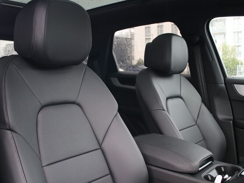 More views of Porsche Cayenne