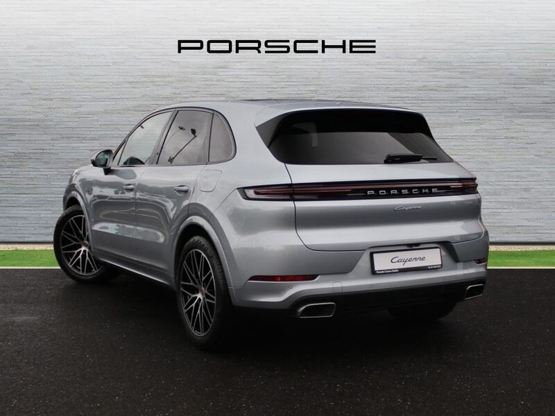 More views of Porsche Cayenne