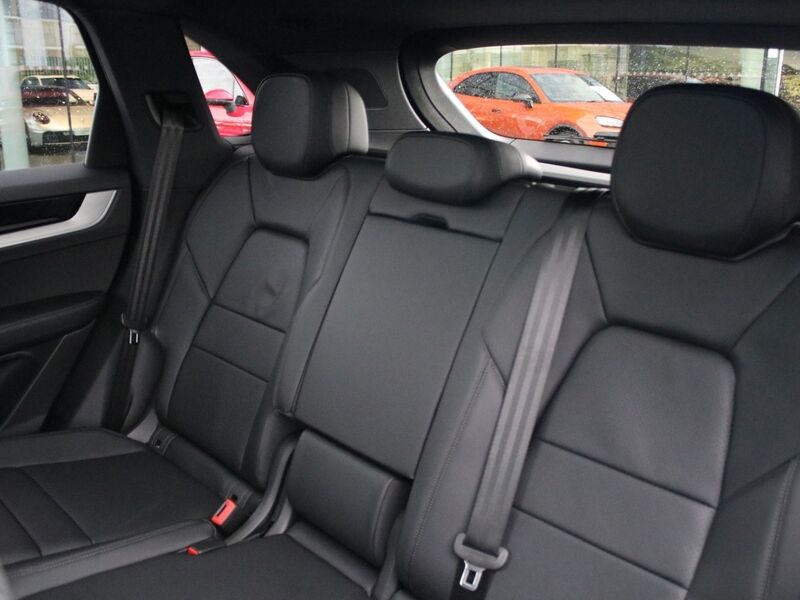 More views of Porsche Cayenne