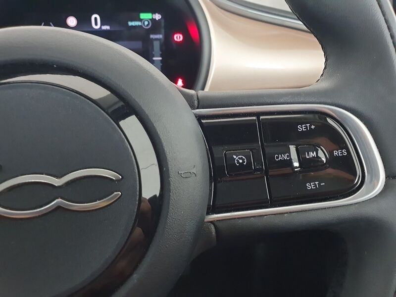 More views of Fiat 500e