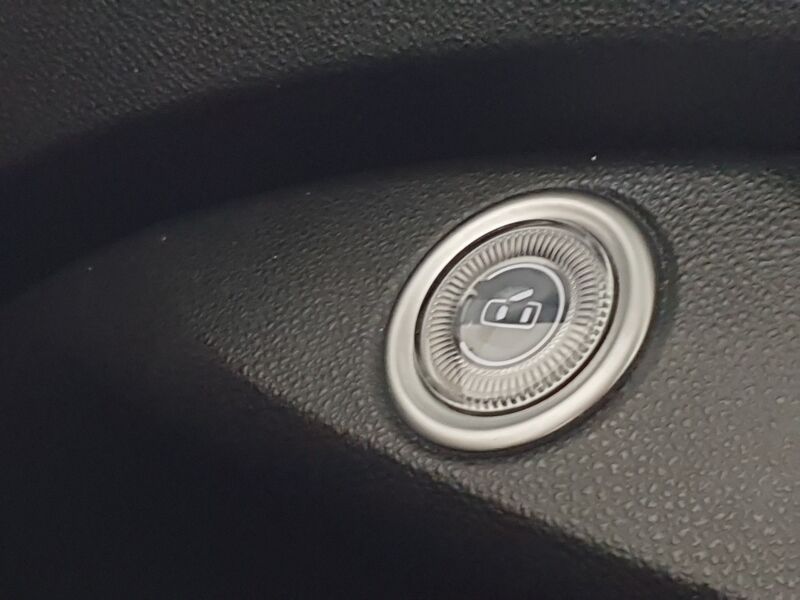 More views of Fiat 500e