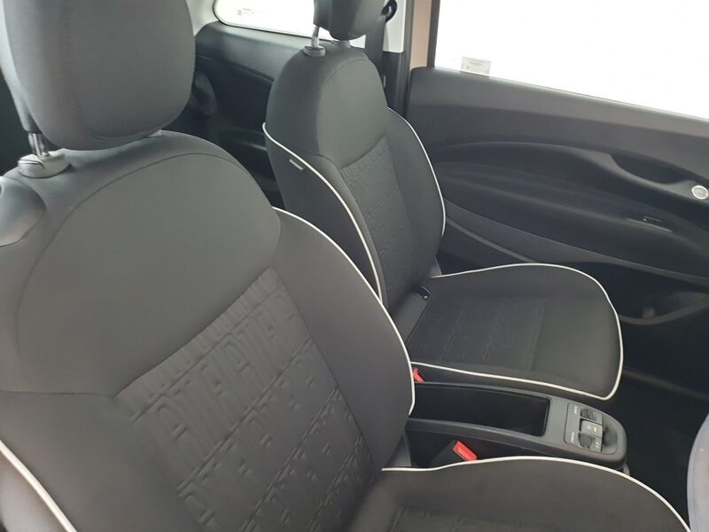 More views of Fiat 500e