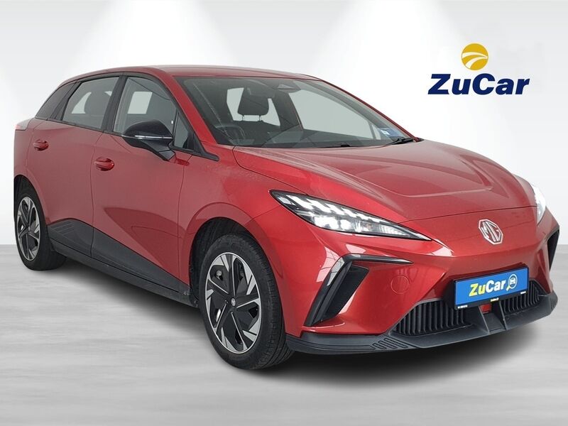 More views of MG MG4