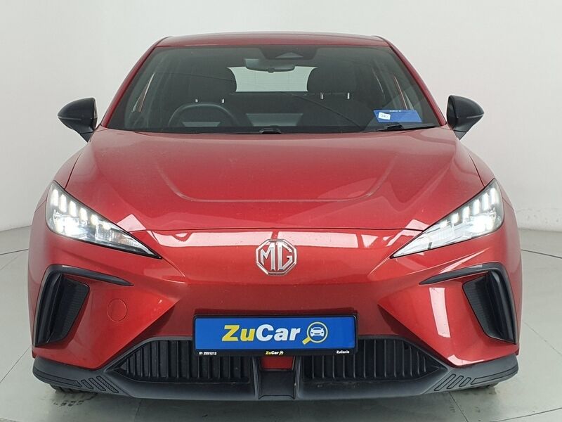 More views of MG MG4