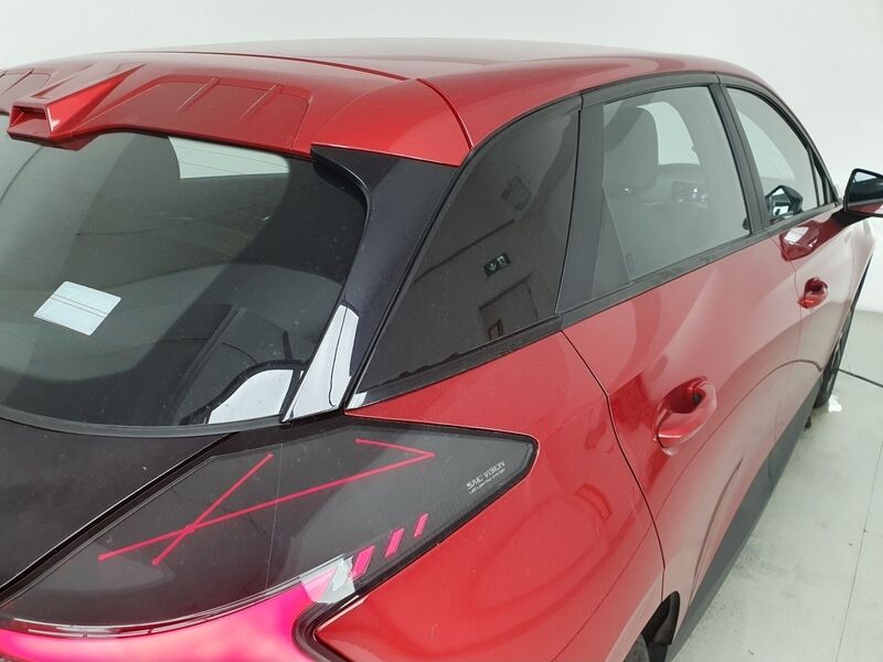 More views of MG MG4