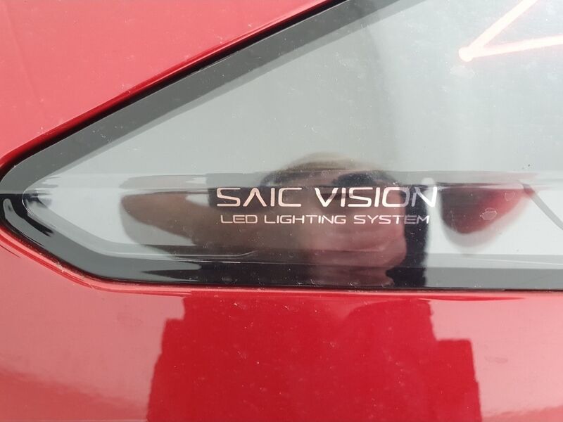 More views of MG MG4