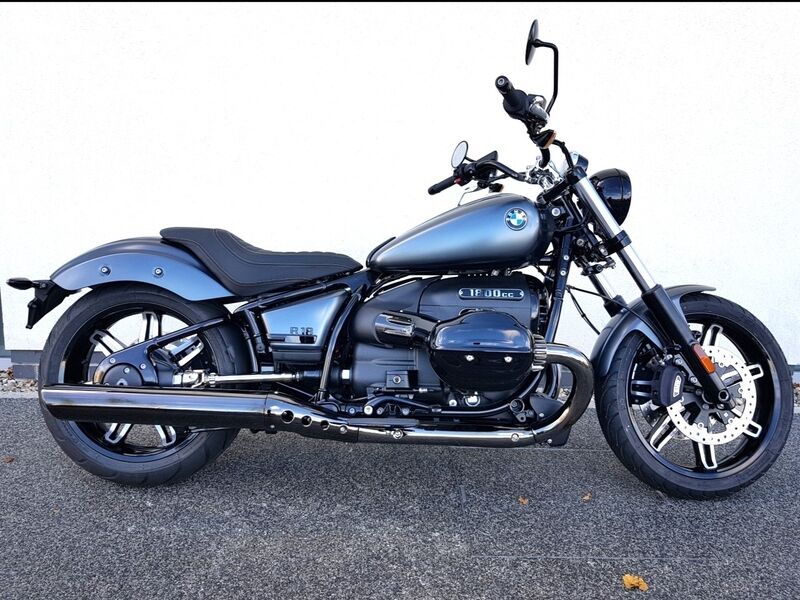 More views of BMW R 18