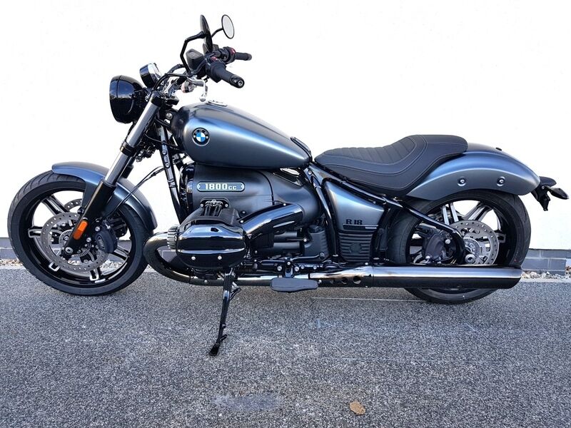 More views of BMW R 18