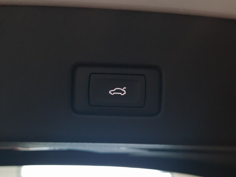 More views of Audi Q4 e-tron