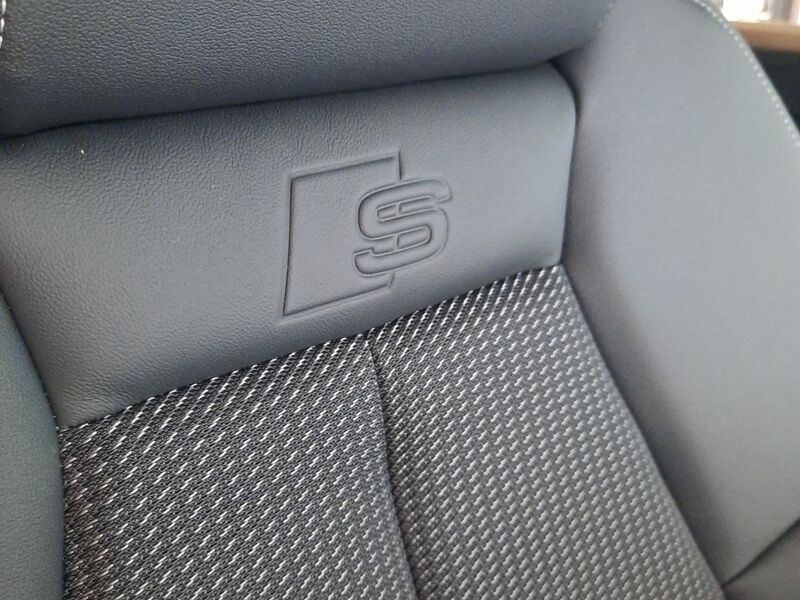 More views of Audi Q4 e-tron