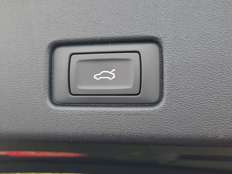 More views of Audi Q4 e-tron