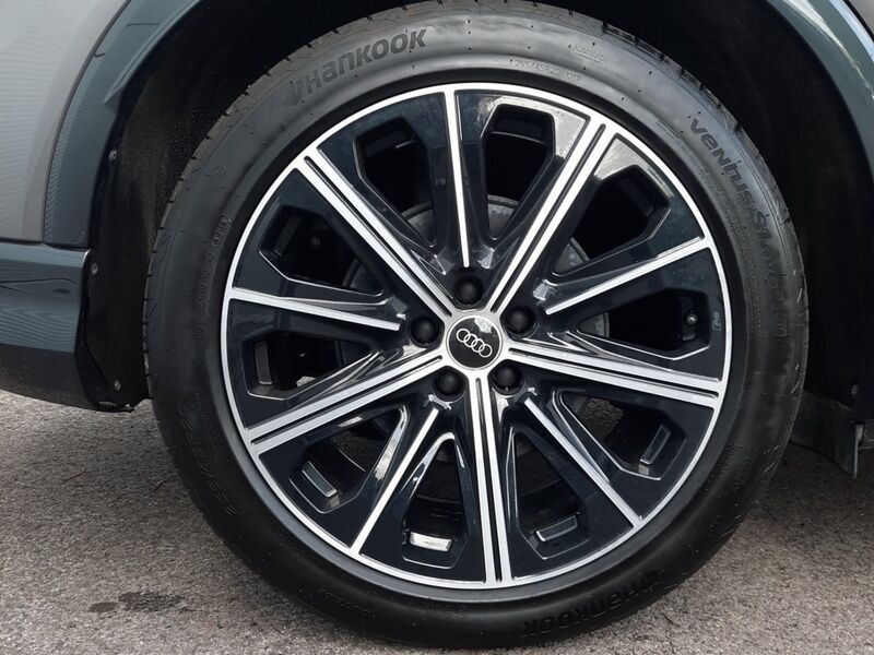 More views of Audi Q4 e-tron