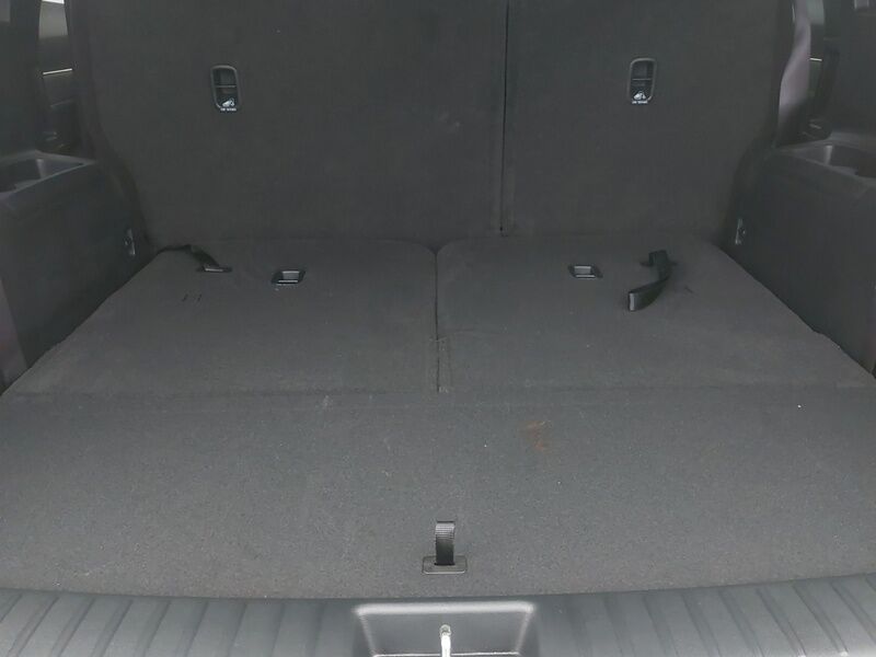 More views of Kia Sorento