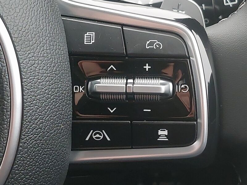 More views of Kia Sorento