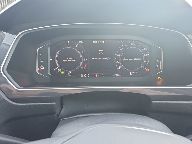 More views of Volkswagen Tiguan