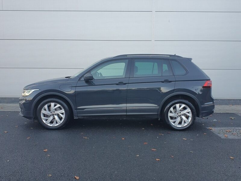 More views of Volkswagen Tiguan
