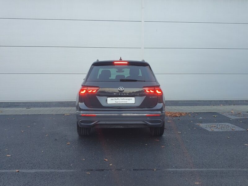 More views of Volkswagen Tiguan