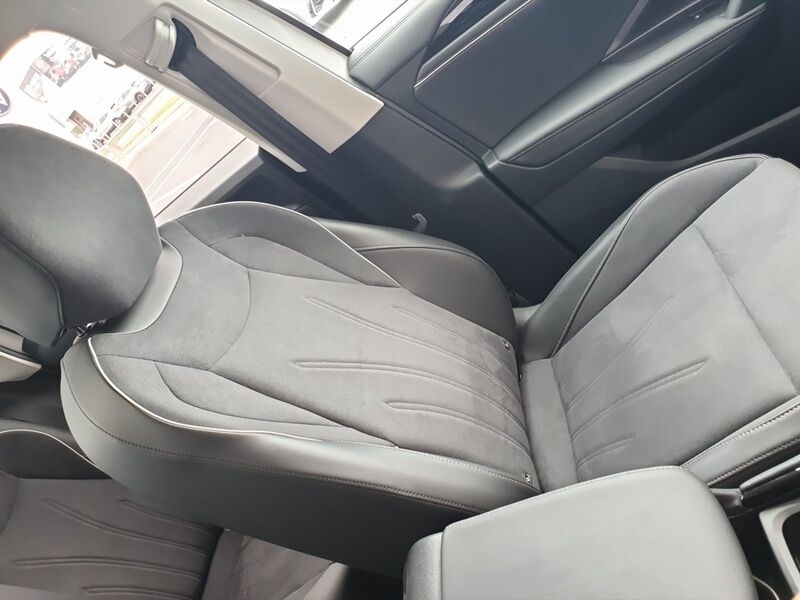 More views of Volkswagen Tiguan