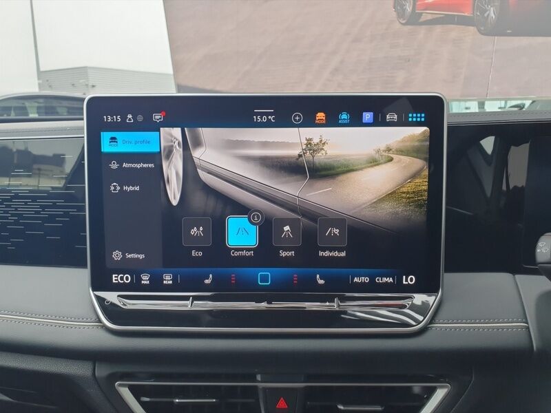 More views of Volkswagen Tiguan