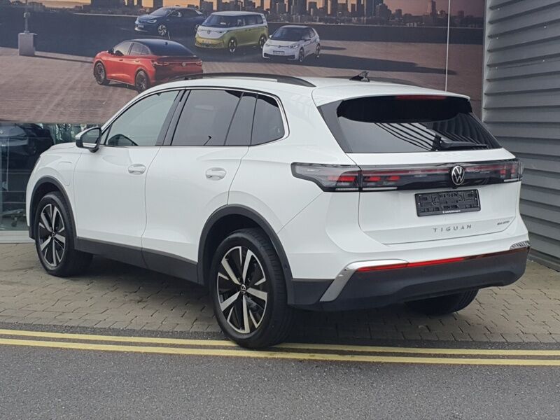 More views of Volkswagen Tiguan