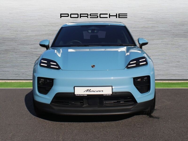More views of Porsche Macan