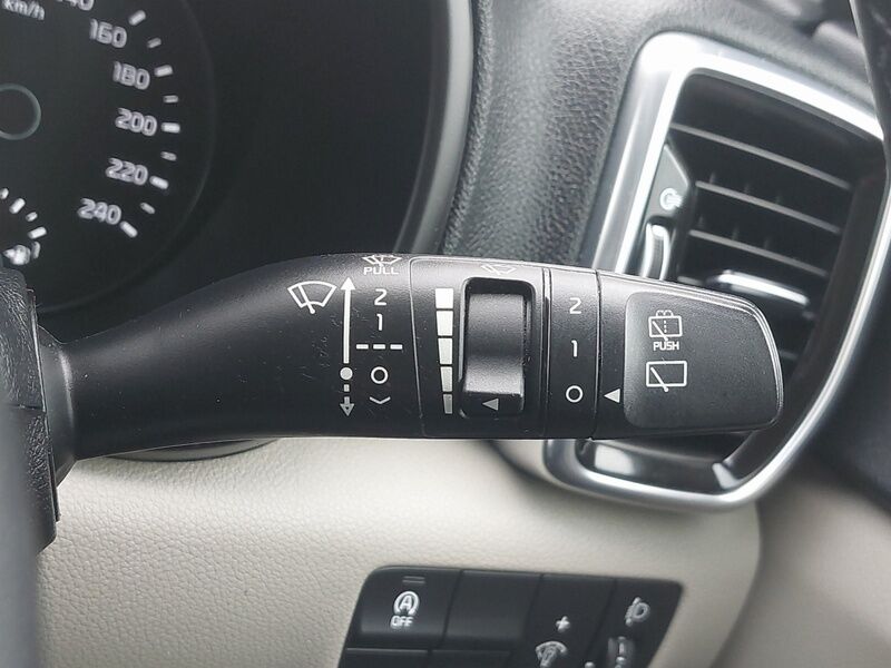 More views of Kia Sportage