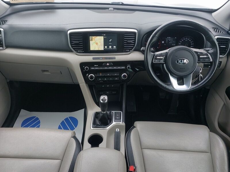 More views of Kia Sportage