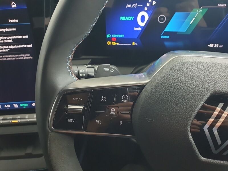 More views of Renault Scenic