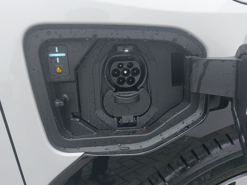 More views of Kia EV4