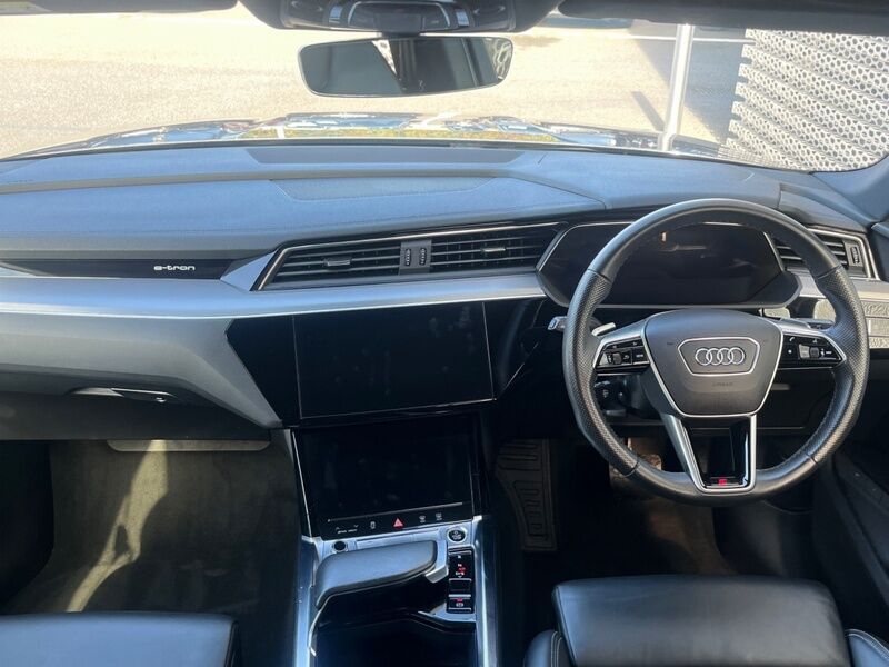 More views of Audi e-tron