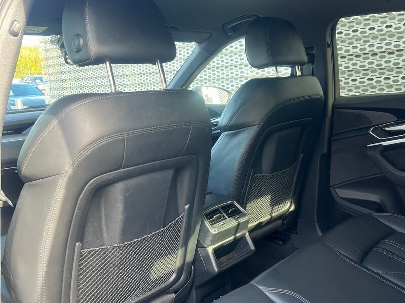 More views of Audi e-tron