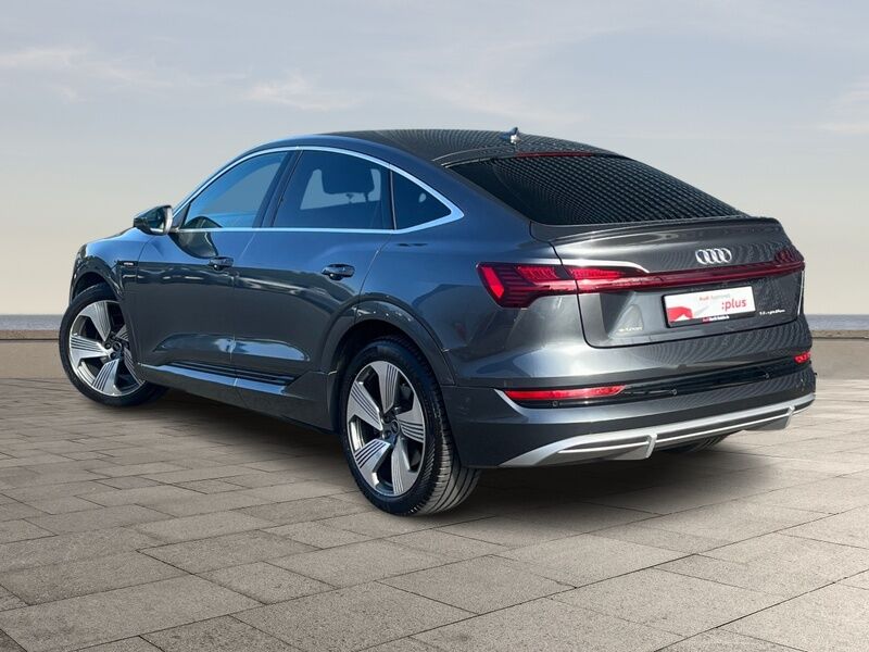 More views of Audi e-tron