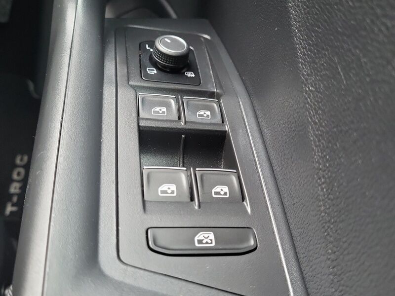 More views of Volkswagen T-Roc