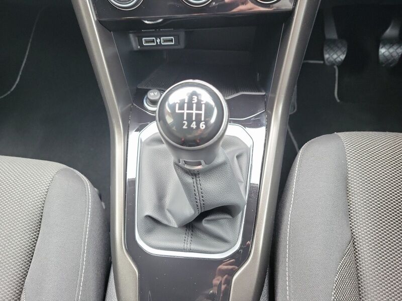 More views of Volkswagen T-Roc