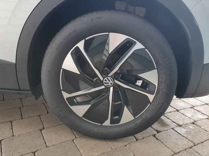 More views of Volkswagen ID.4