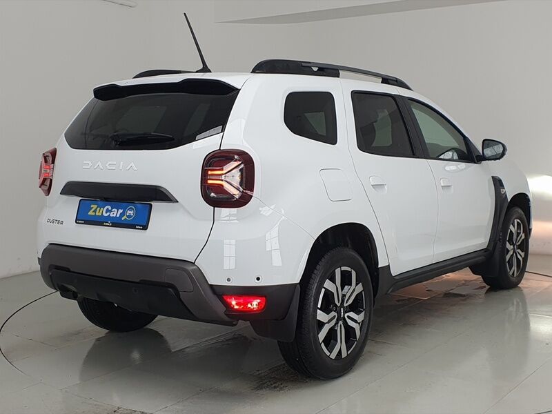 More views of Dacia Duster